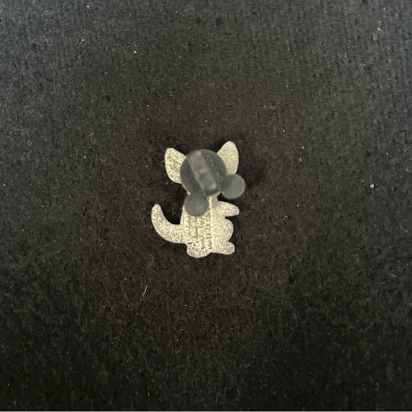 Winnie the Pooh - Roo Pin - Picture 3 of 3